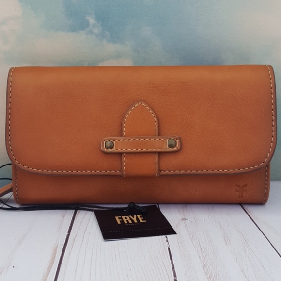 Frye Handbags - FRYE Olivia Leather Wallet in Dusty Rose NWT